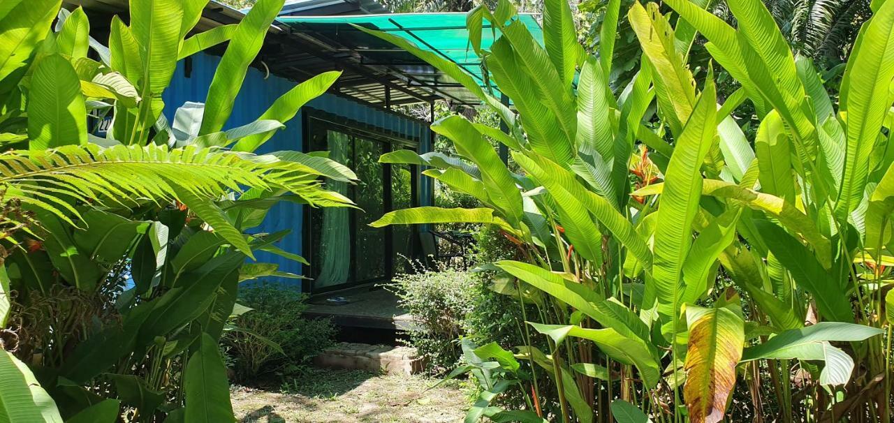 Hug Rimtharn Hotel Ban Khao Klom Exterior photo