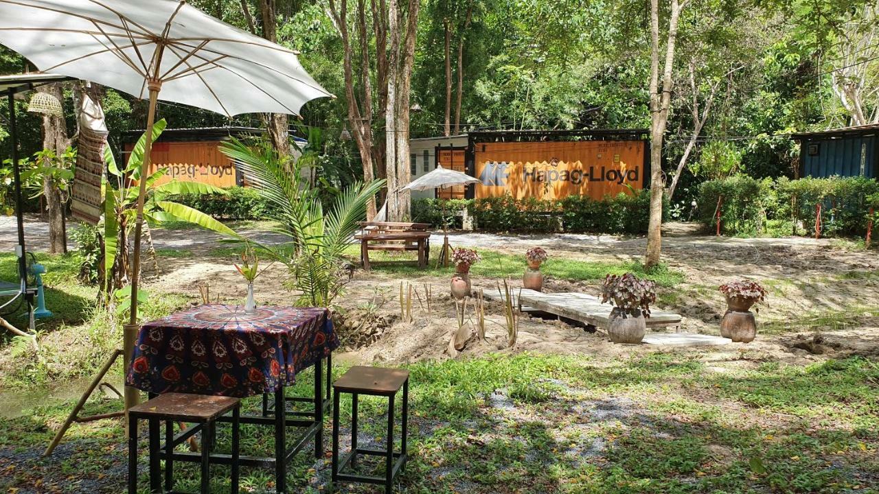Hug Rimtharn Hotel Ban Khao Klom Exterior photo